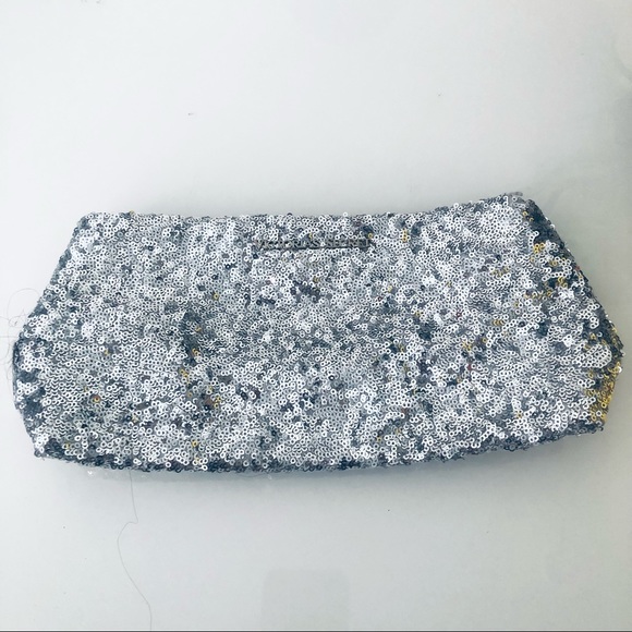 VICTORIA SECRET  SILVER SEQUIN WALLET - Picture 2 of 6